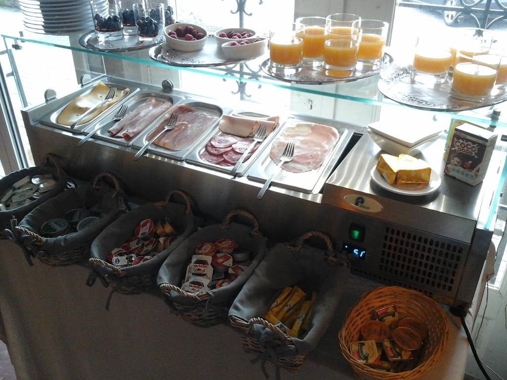 Arconaty Hotel Linter Zewnętrze zdjęcie